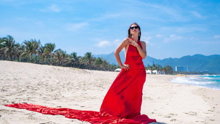 Flying dress combo (10 photos + video)