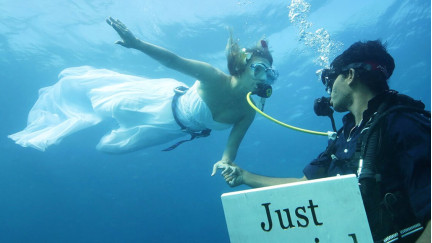 Свадебная церемония под водой